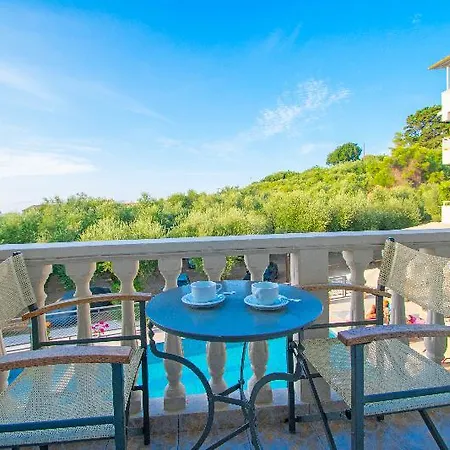Hotel Emilia 2*